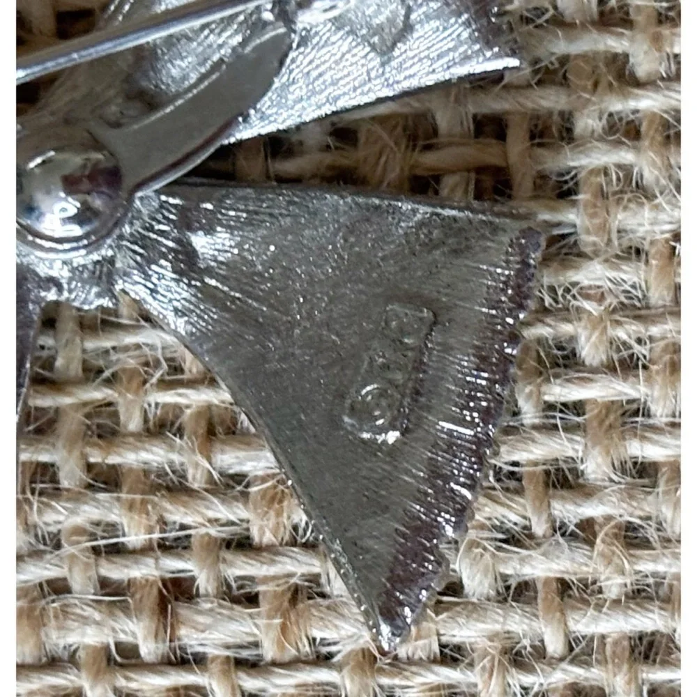 Vintage JJ Jonette Silver Tone Bow Brooch Pin Coquette Twee Retro Minimalist